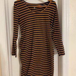 Old Navy Maternity bodycon dress in XL, orange and navy striped